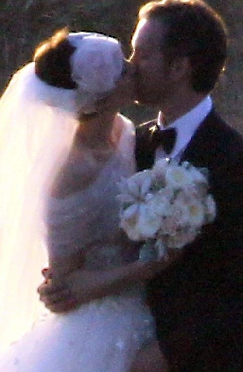 Παραμυθένιος γάμος για την Anne Hathaway! Όλες οι λεπτομέρειες!