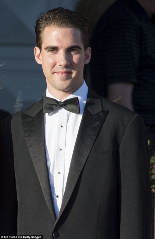 Δεν φαντάζεστε ποιος Έλληνας θα παντρέψει τον Πρίγκιπα Harry με την Meghan Markle