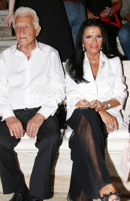 Ζωζώ Σαπουντζάκη: Ο γοητευτικός συνοδός της