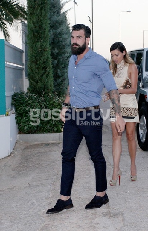 Δημήτρης Αλεξάνδρου-Όλγα Φαρμάκη: Πρώτη δημόσια εμφάνιση πιασμένοι χέρι-χέρι! 