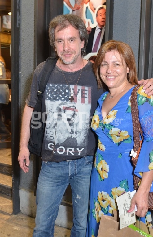 Λαμπερή πρεμιέρα για την παράσταση «Πολυτεχνίτης και Ερημοσπίτης» στο Θέατρο Αθηνά