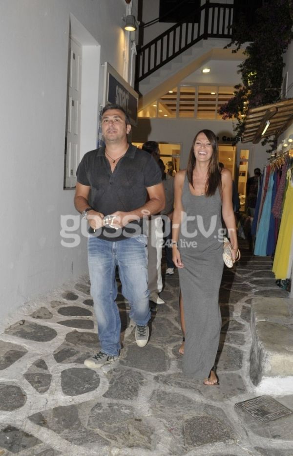  Αντώνης Ρέμος- Υβόννη Μπόσνιακ: Στο Νησί των Ανέμων χαλαρώνουν πιο ερωτευμένοι από ποτέ 