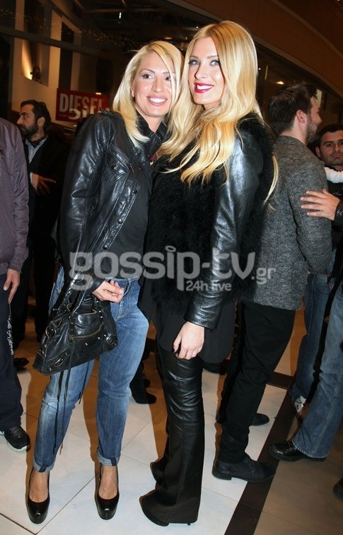 Ρούλα Κορομηλά: Παρουσίασε τα βιβλία της