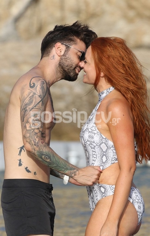 Χρηστίδου-Μαραντίνης: Έβαλαν φωτιά στη Μύκονο