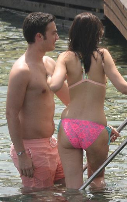 Δείτε για πρώτη φορά την «Ελίφ» με μαγιό