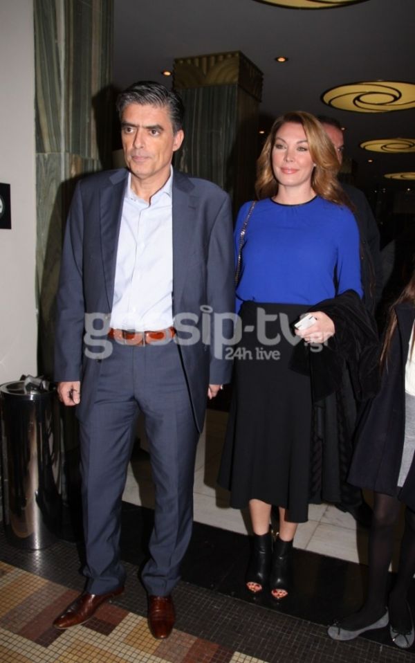 Τατιάνα Στεφανίδου-Νίκος Ευαγγελάτος: Οικογενειακή έξοδος στο θέατρο!