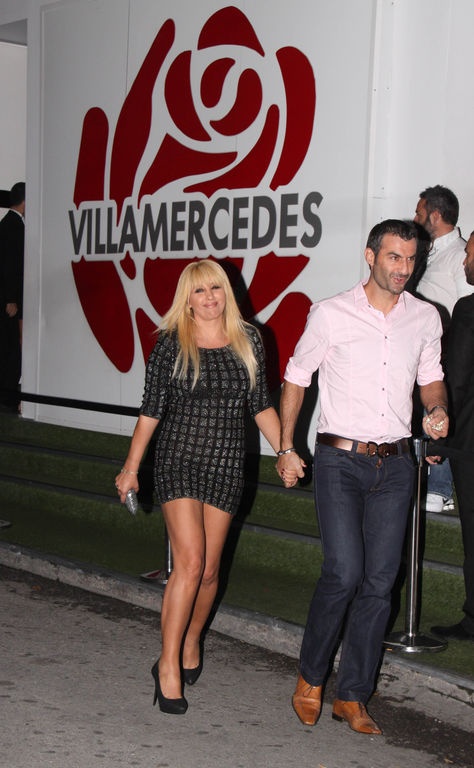 Η ερωτική νύχτα Μαστροκώστα  - Δέλλα