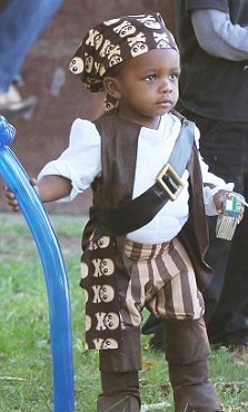 Η Sandra Bullock, ο Louis και το… πειρατικό 