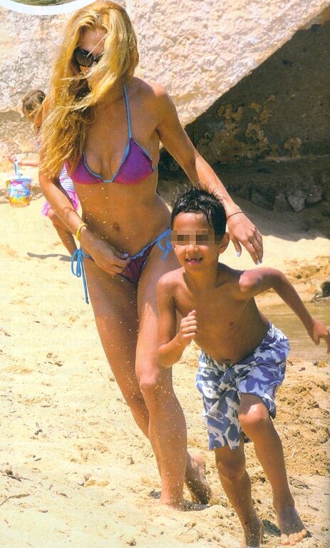 Ντορέττα Παπαδημητρίου: Μαμά με «φέτες» κοιλιακούς! 