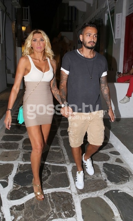 Γκέντσογλου-Ηλιάδη: Μετά την Πάρο, τώρα και στη Μύκονο για διακοπές ο Σάββας και η Αγγελική! (φωτό)