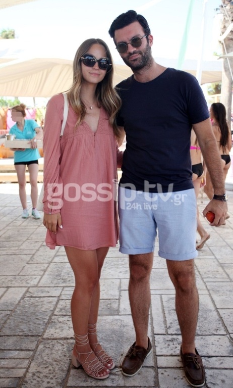 Ε ναι! Αυτό είναι το πιο σικάτο ζευγάρι της πόλης!