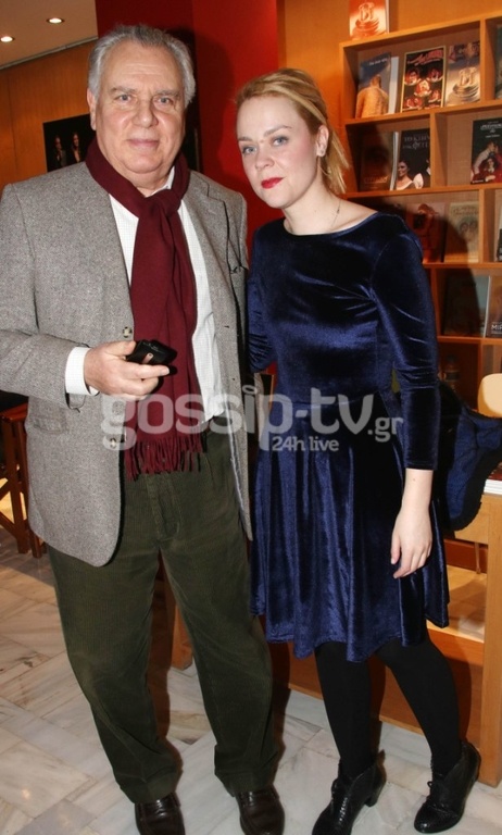 Επίσημη πρεμιέρα για την παράσταση «Οι Τρειςευτυχισμένοι»