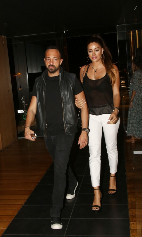 Γνώρισαν ο ένας τους γονείς του άλλου και αποφάσισαν να συγκατοικήσουν!