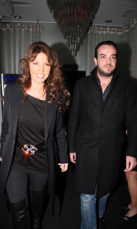 Μπάρμπα-Τσικλακίδης: Love is all around