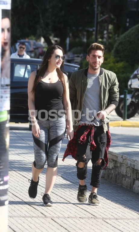 Από το The Voice στην αγκαλιά παίκτη του X-Factor 