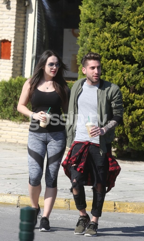 Από το The Voice στην αγκαλιά παίκτη του X-Factor 