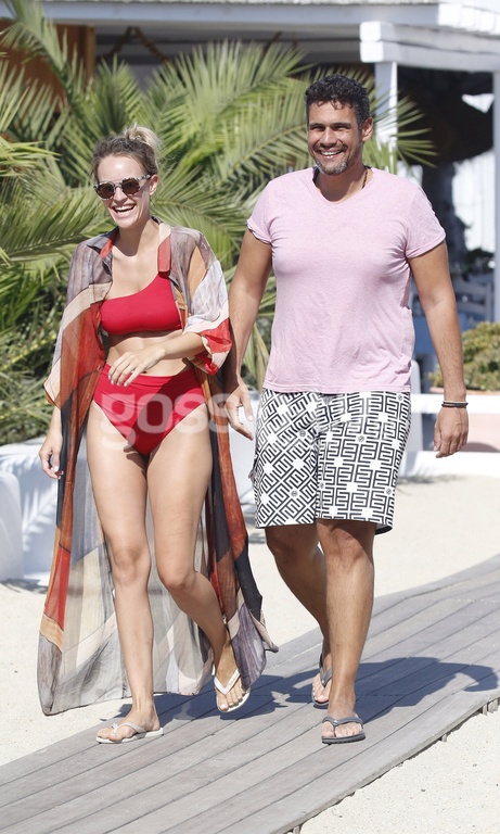 Δημήτρης Ουγγαρέζος - Ιλένια Ουίλιαμς: Οι διακοπές τους στη Μύκονο 