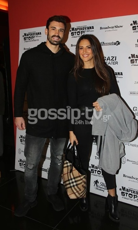 Οι celebrities που παρακολούθησαν την παράσταση «Μαριχουάνα Στοπ»