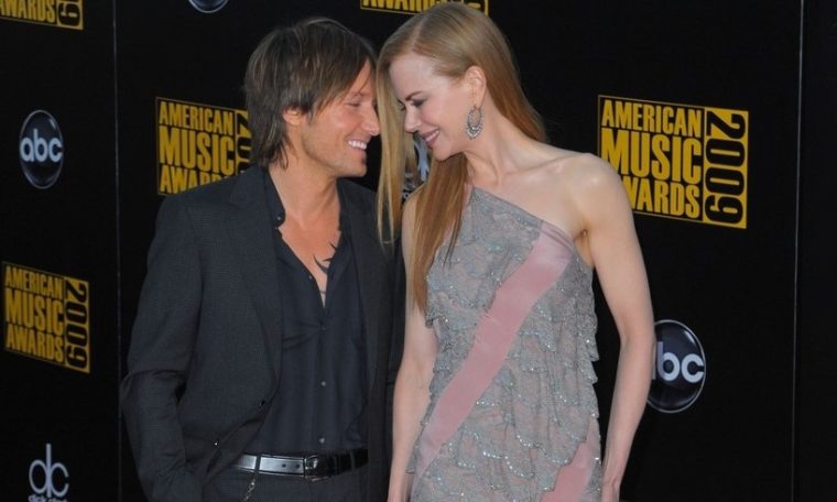 nicole-kidman-2009-amas-02.jpg