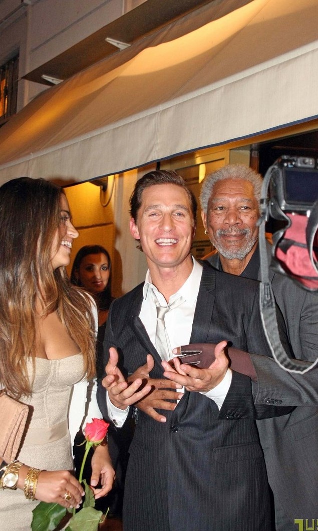 matthew-mcconaughey-morgan-freeman-kiss-02.jpg