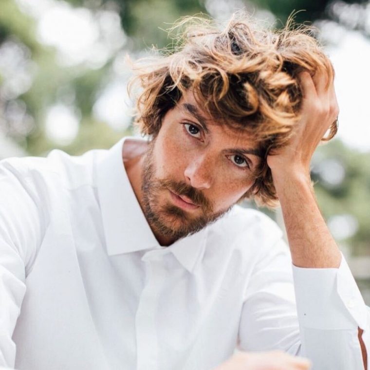 Τον γνωρίσαμε έτσι αλλά πλέον έχει άλλο look