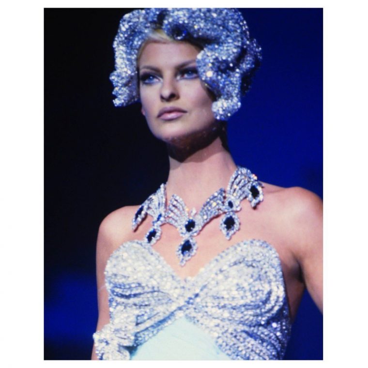 lindaevangelista_272357751_1411285242647602_1851755960908504207_n.jpg