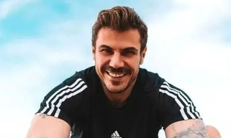4c4dced0-c99f75a1-petretzikis.jpg