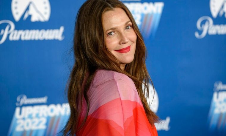 fb3d363c-Drew-Barrymore-3.jpg