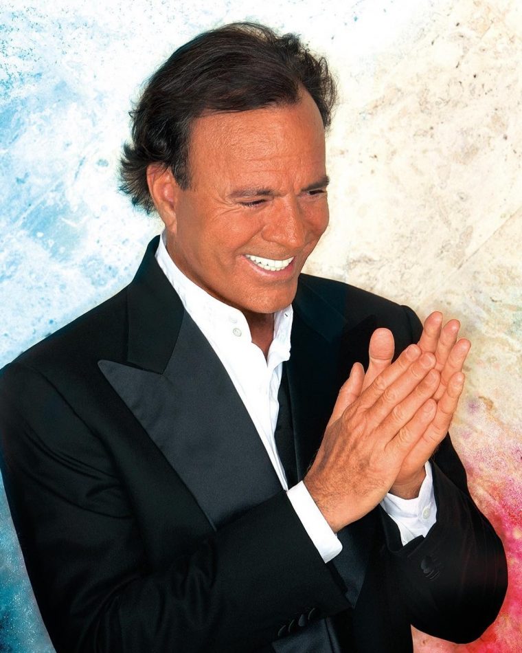 julio-iglesias-(4).jpg