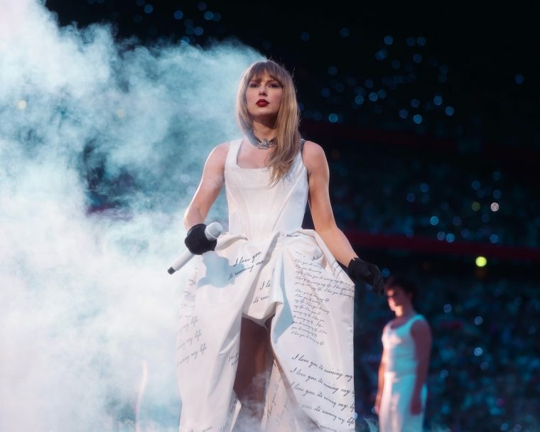 Photo-by-Taylor-Swift-on-June-16-2024.-May-be-an-image-of-2-people-and-concert..jpg