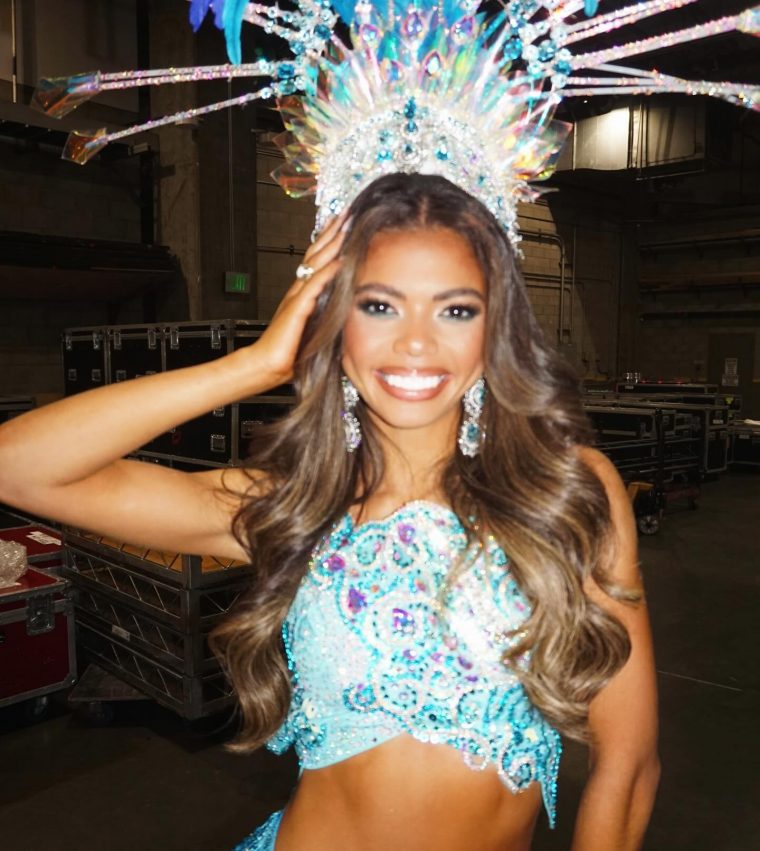 Photo-shared-by-Alma-Cooper-on-August-01-2024-tagging-@thepageantspotlight-@roadtomissusa-@missusa-@procprod-@thepageantbuzz_-@roadtomissuniverse-@beckyminger-@missusafans-@missmiusa-@beckymingermua-@mis.jpg
