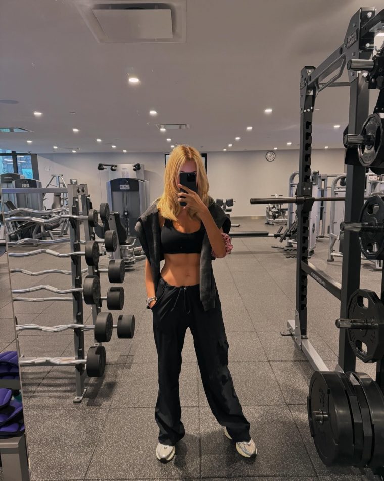 Photo-by-Doukissa-Nomikou-Theodoridi-on-September-01-2024.-May-be-a-selfie-of-1-person-activewear-sweatpants-and-sportswear..jpg