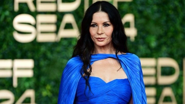 zeta-jones-ape-mpe.jpg