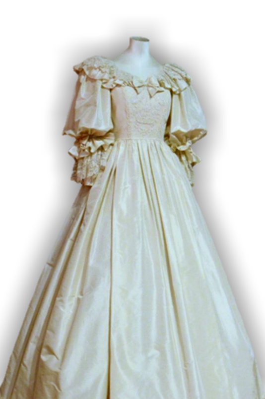 Diana_Spencer_wedding_dress.jpg