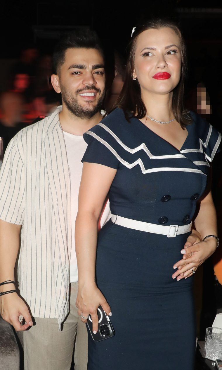 9159_XRISTOS_SANTIKAI_LAURA_NARJES_1562025.jpg