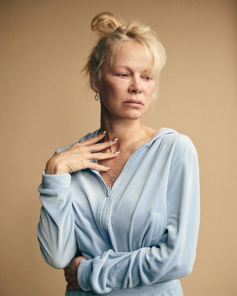pamelaanderson_1736534843_3542633490569478862_182805585.jpg