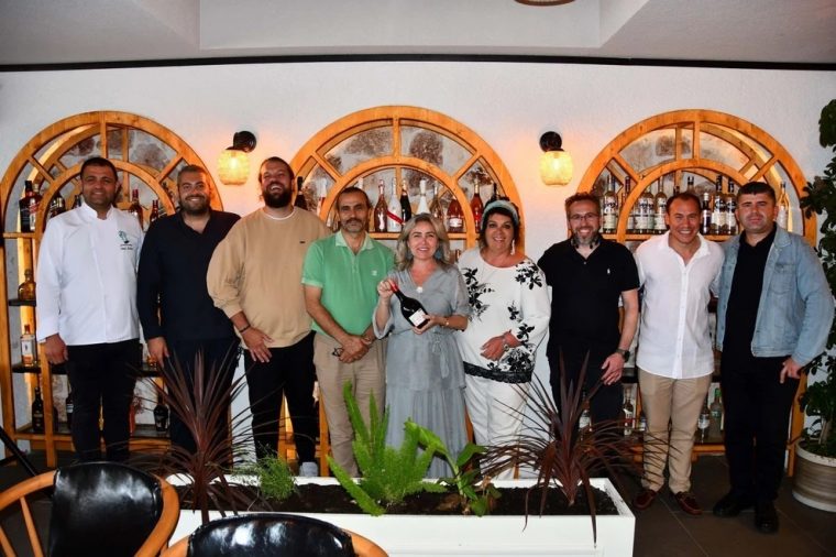 6onur-aslan-pasxalhs-af8onidhs-stayros-koystenhs-cigdem-karaca-maria-ekmektsiogloy-stefanos-tsekas-mehmet-can-zeki-tosun.jpg