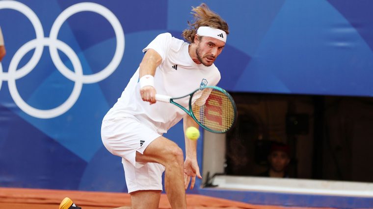 ÔÓÉÔÓÉÐÁÓ <br> ÏËÕÌÐÉÁÊÏÉ ÁÃÙÍÅÓ ÐÁÑÉÓÉ 2024 <br><br> TSITSIPAS <br> OLYMPIC GAMES PARIS 2024