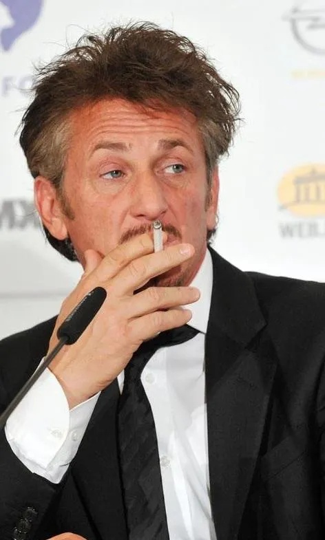 sean-penn-021411-6.jpg