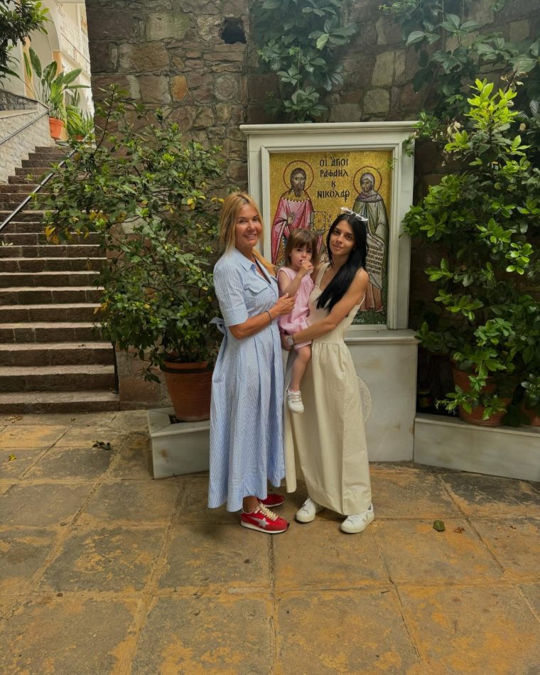 pappachristina174827481336411155017538097201133522084.jpg