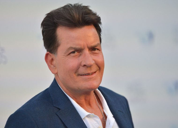 charlie-sheen-attends-project-angel-foods-2018-angel-awards-news-photo-1729606130.jpg