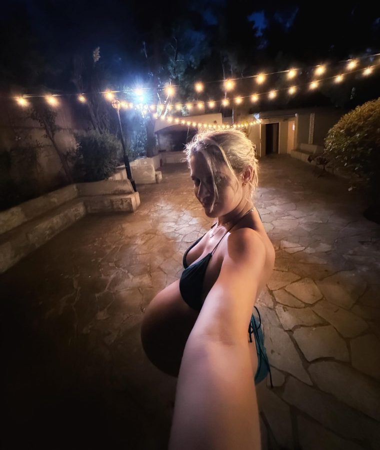jennytheona17577031393720206031067573789350506827.jpg