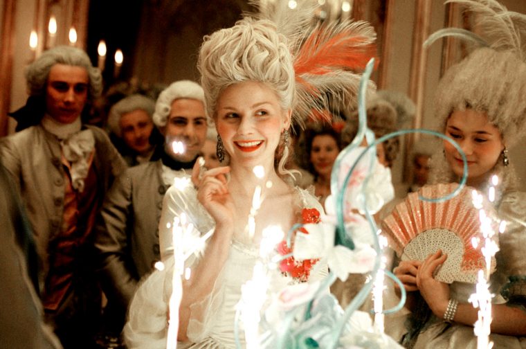marieantoinette2006featurestills4.jpg