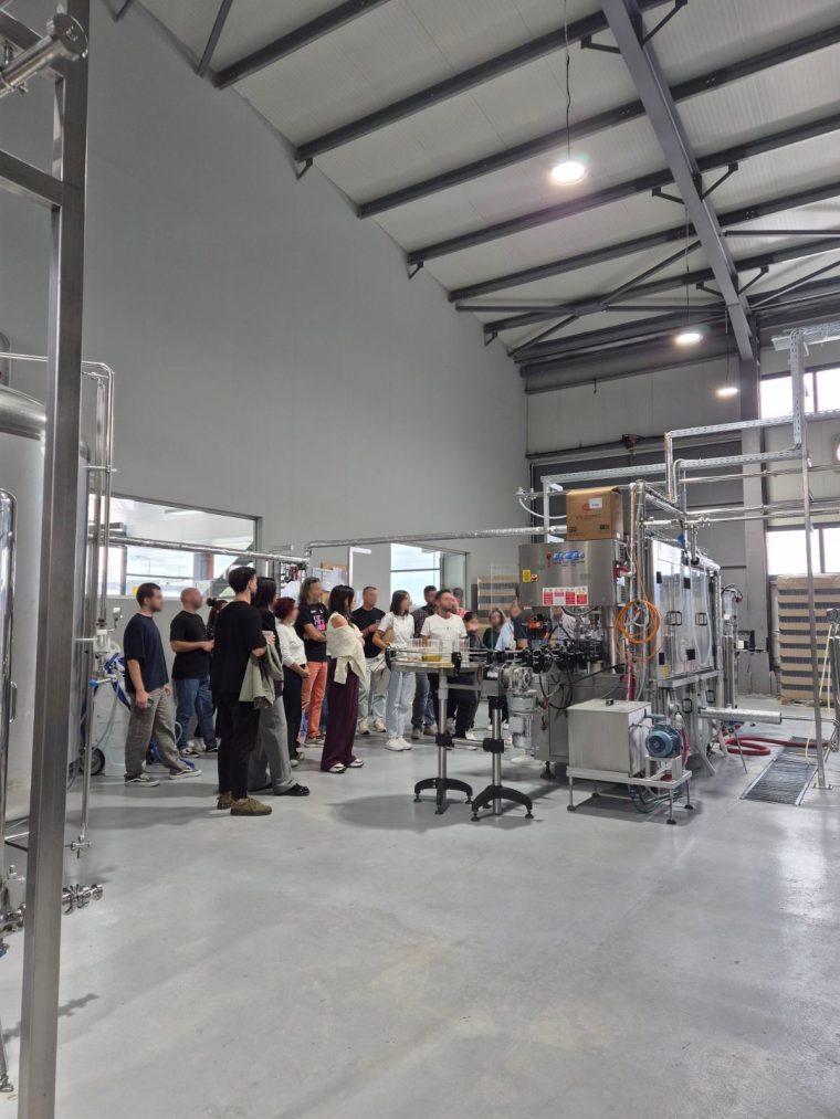 siris-craft-brewery-anoixta-zy8opoieia-2025.jpg