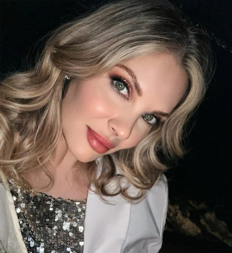aloupichristina17039340833269158492907669716214451736.jpg