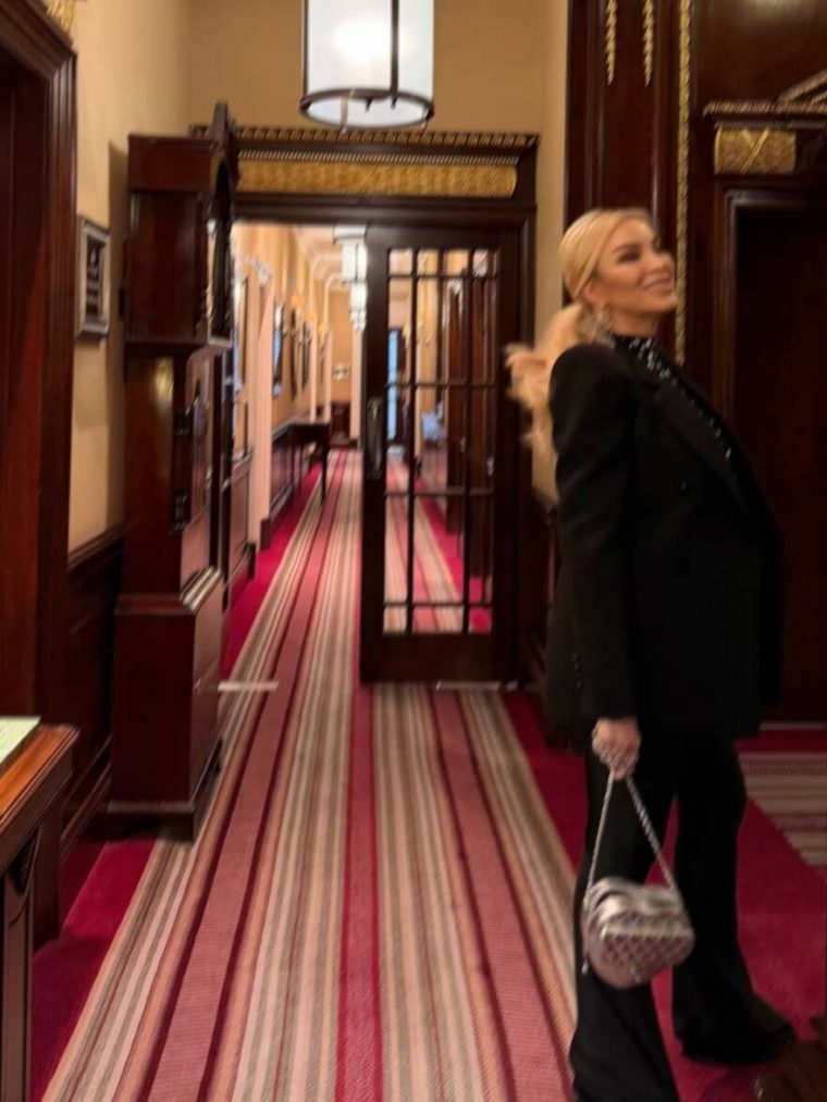 Κατερίνα Καινούργιου και Παναγιώτης Κουτσουμπής: Το φωτογραφικό άλμπουμ από το ταξίδι τους στο Λονδίνο 