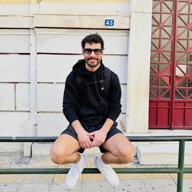 dimitristsiklis17810224343915821745439998094271895223.jpg