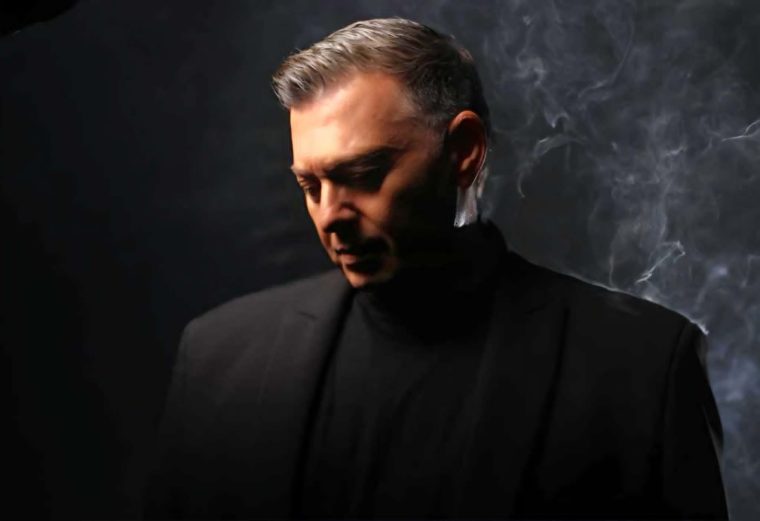 makropoulosalbum.jpg