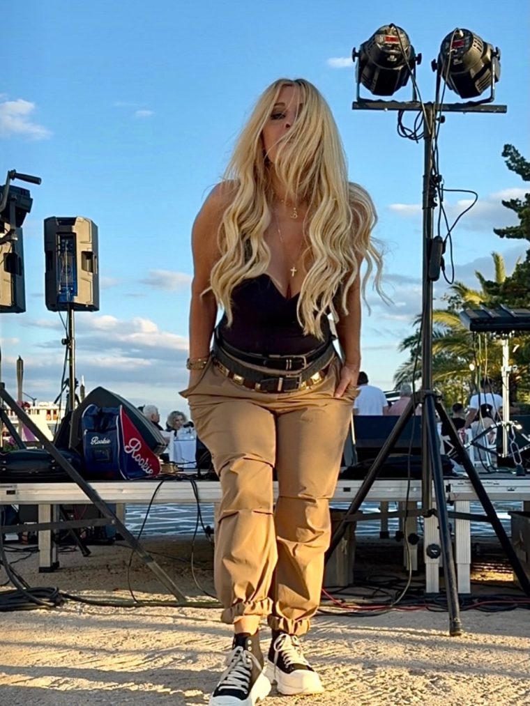 sabrina1.jpg