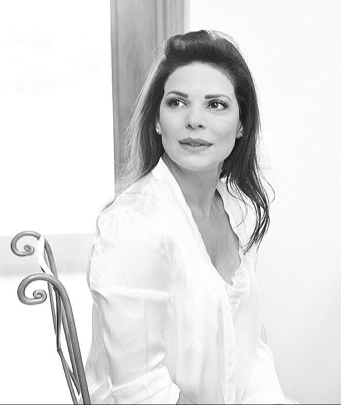 marinaaslanoglouofficial15960233022363937254254487770355122951.jpg